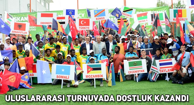 Uluslararası Turnuvada Dostluk Kazandı